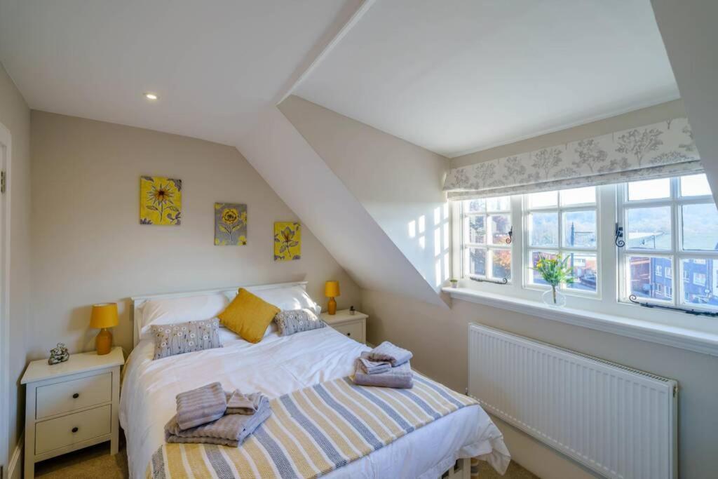 Upper Thames & Lower Thames - Stunning Apartments Henley-on-Thames Екстериор снимка