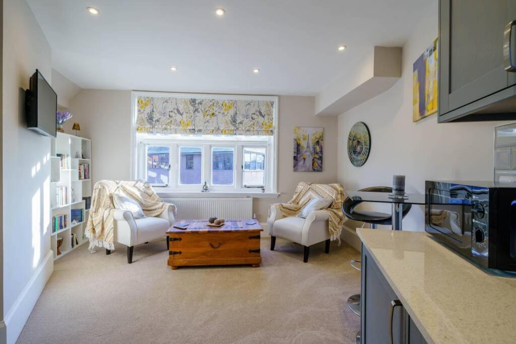 Upper Thames & Lower Thames - Stunning Apartments Henley-on-Thames Екстериор снимка