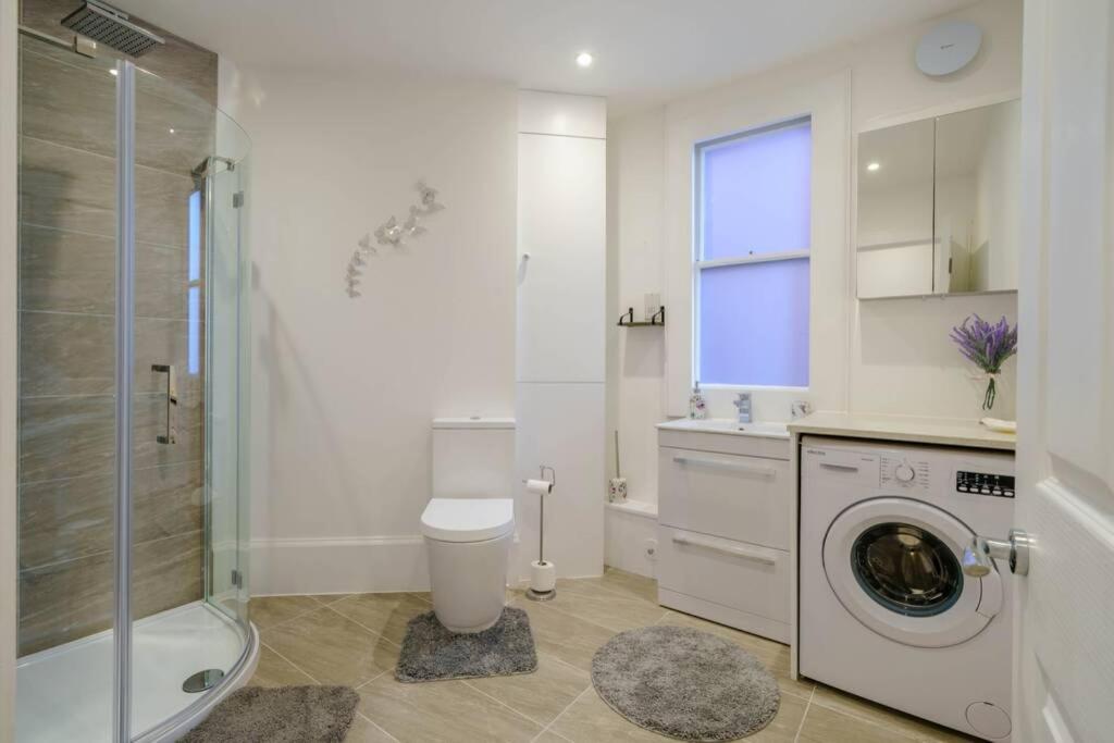Upper Thames & Lower Thames - Stunning Apartments Henley-on-Thames Екстериор снимка