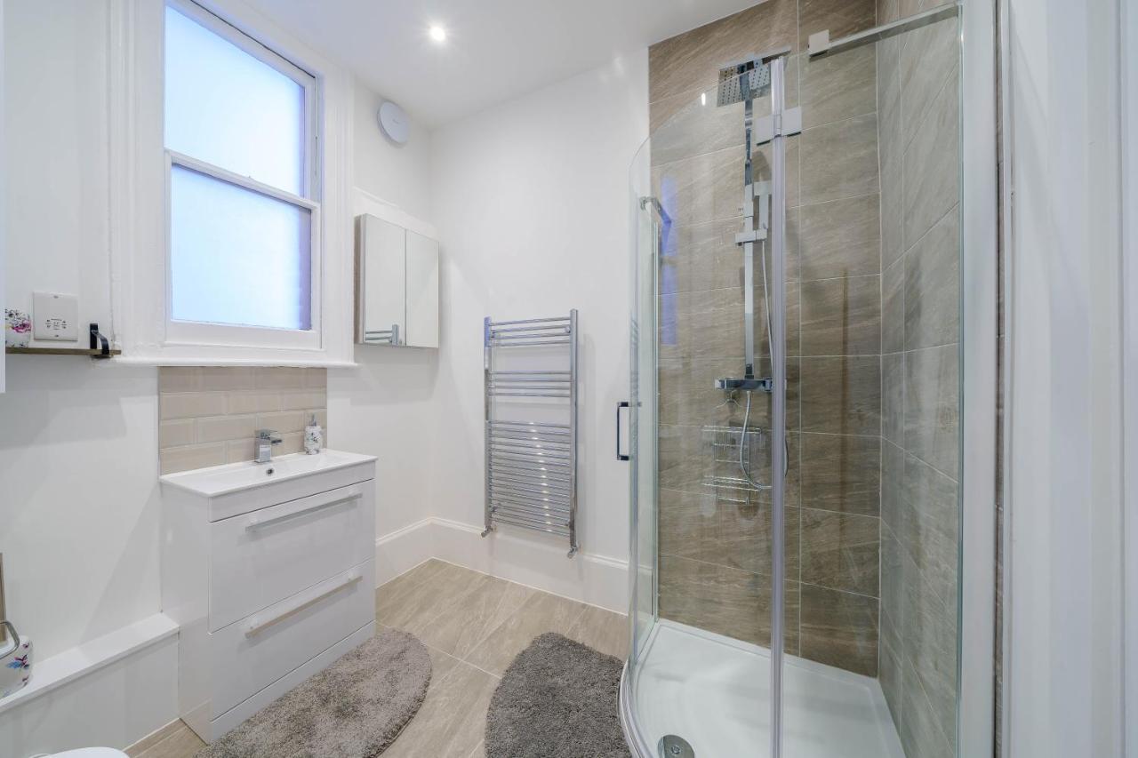 Upper Thames & Lower Thames - Stunning Apartments Henley-on-Thames Екстериор снимка