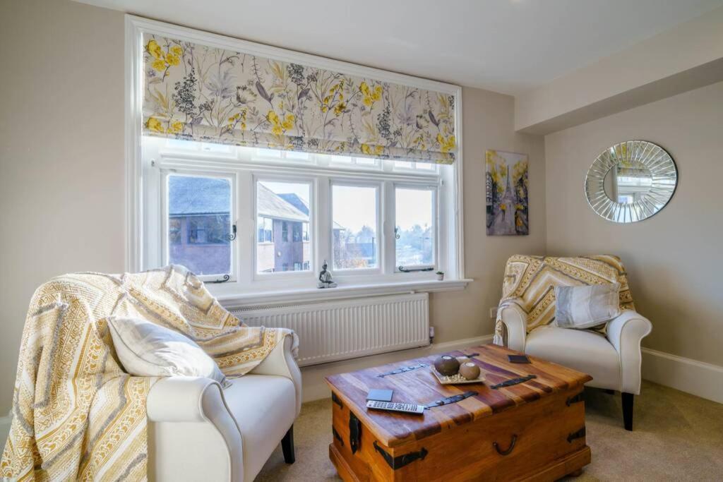 Upper Thames & Lower Thames - Stunning Apartments Henley-on-Thames Екстериор снимка